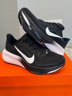 Womens Nike Pegasus 42